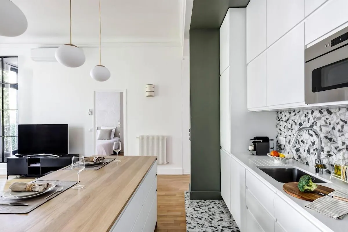 Appartement Elegant A Deux Pas Des Champs-Elysees Paris