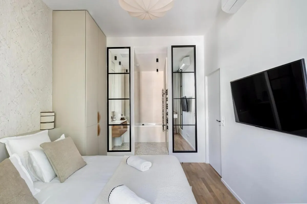 Appartement Elegant A Deux Pas Des Champs-Elysees Parijs