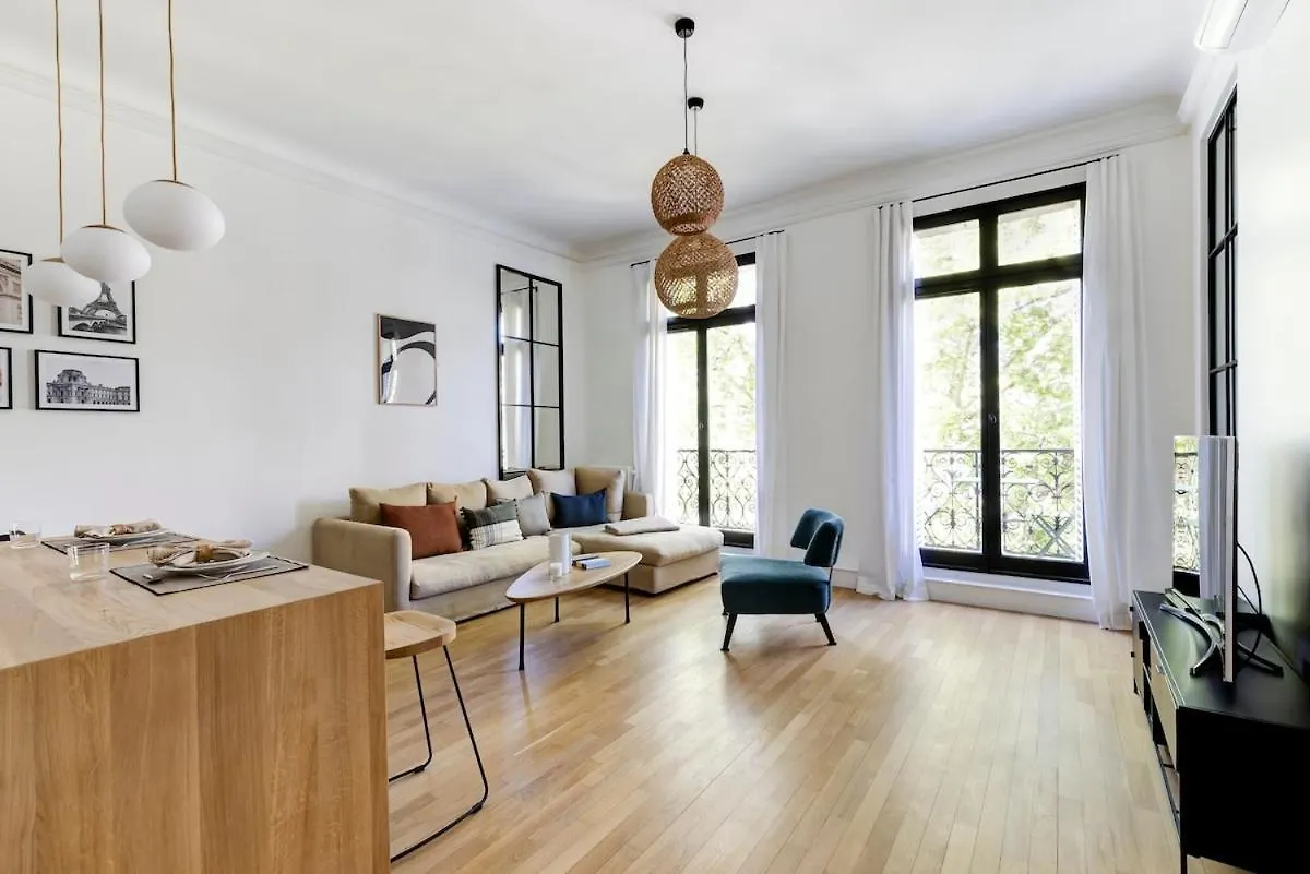 Appartement Elegant A Deux Pas Des Champs-Elysees Parijs