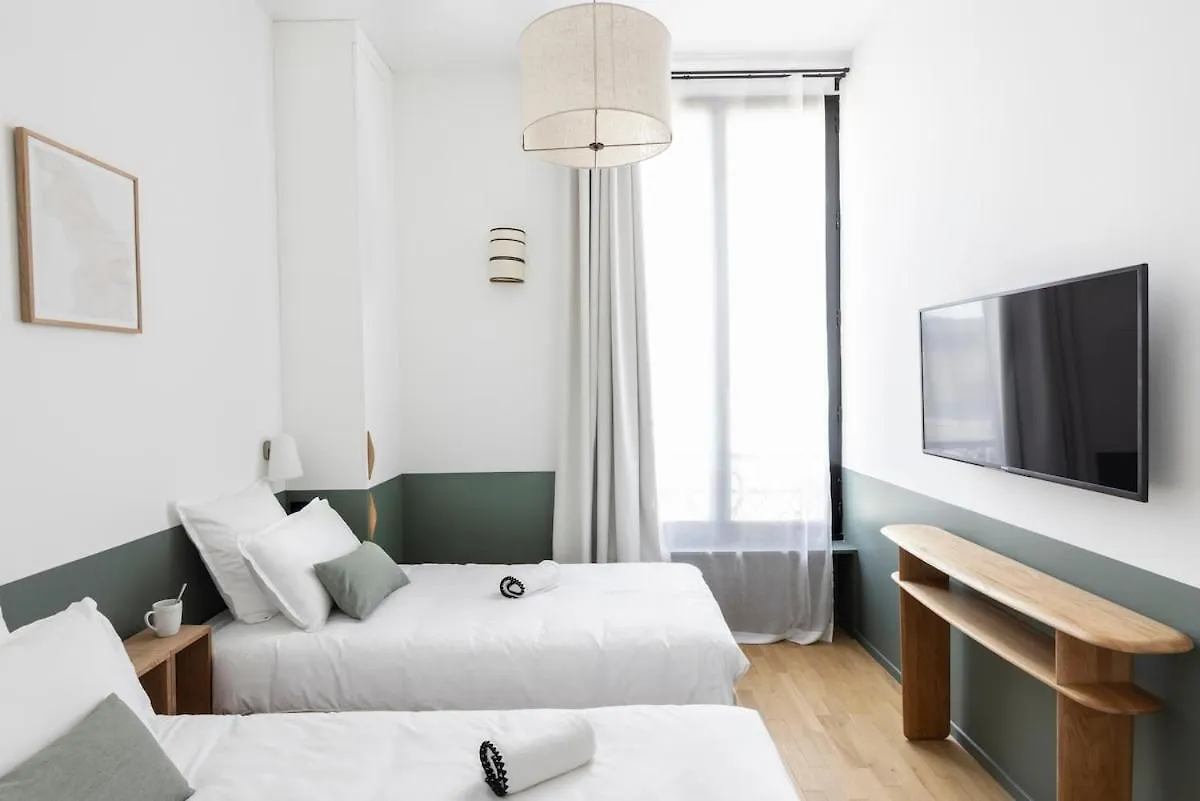 Appartement Elegant A Deux Pas Des Champs-Elysees Parijs